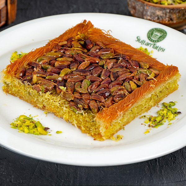 كنافة عينتابية بالفستق